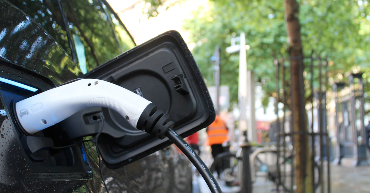 3 Electric Vehicle Trends Impacting Automotive Engineers